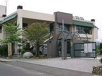 河内長野市立東中学校 徒歩595m