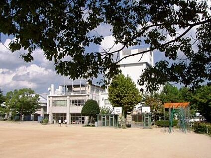 川西市立多田小学校 徒歩1007m