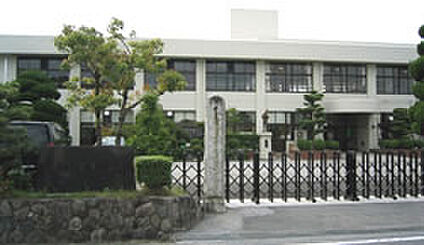 愛荘町立愛知川小学校 徒歩1450m