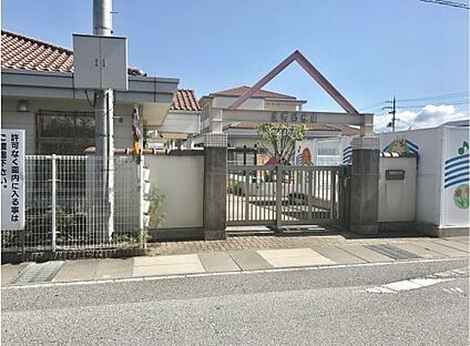 豊郷町立豊郷幼稚園 徒歩260m