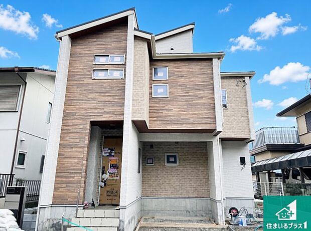 【外観】現在建築中!落ち着いた街並みで新生活を始めることが出来そう!周辺の物件も併せてご紹介させて頂きます!