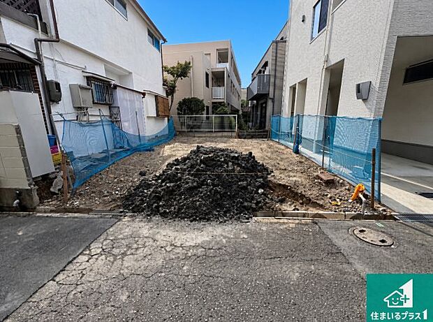 【外観】現在建築中!落ち着いた街並みで新生活を始めることが出来そう!周辺の物件も併せてご紹介させて頂きます!