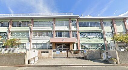 貝塚市立中央小学校 徒歩450m