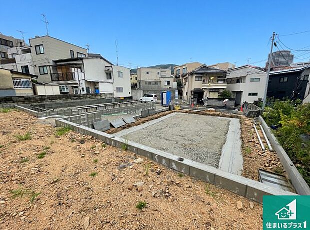 【外観】現在建築中!落ち着いた街並みで新生活を始めることが出来そう!周辺の物件も併せてご紹介させて頂きます!