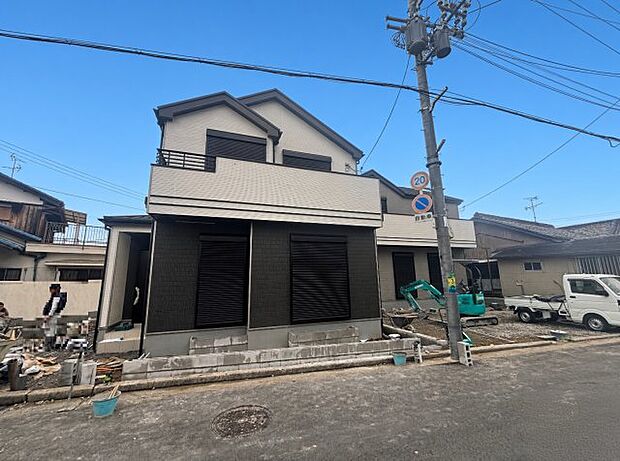 【外観】現在建築中！落ち着いた街並みで新生活を始めることが出来そう！周辺の物件も併せてご紹介させて頂きます！