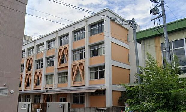 柏原市立柏原小学校