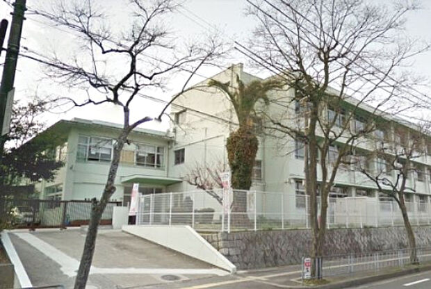 富田林市立高辺台小学校