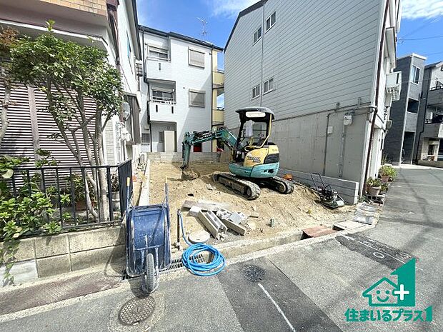 【外観】現在建築中!落ち着いた街並みで新生活を始めることが出来そう!周辺の物件も併せてご紹介させて頂きます!