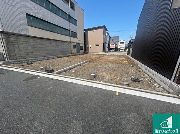 【外観】現在建築中！落ち着いた街並みで新生活を始めることが出来そう！周辺の物件も併せてご紹介させて頂きます！