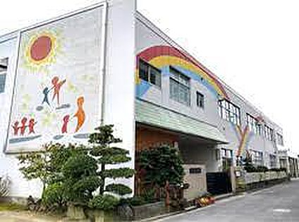 安松幼稚園 徒歩600m