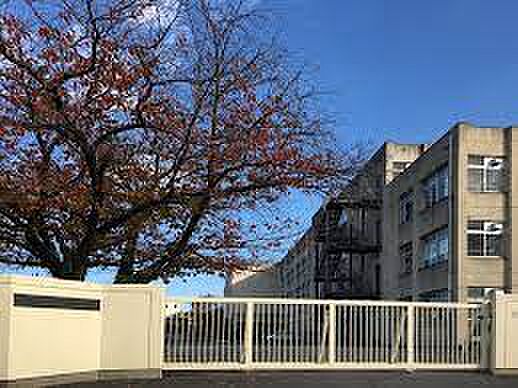羽曳野市立河原城中学校