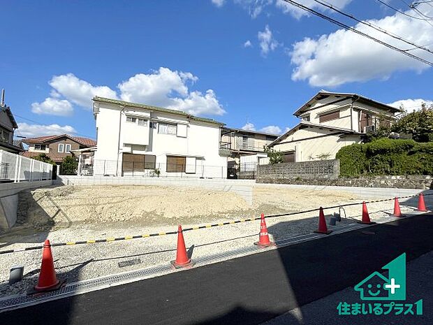 【外観】現在建築中!落ち着いた街並みで新生活を始めることが出来そう!周辺の物件も併せてご紹介させて頂きます!