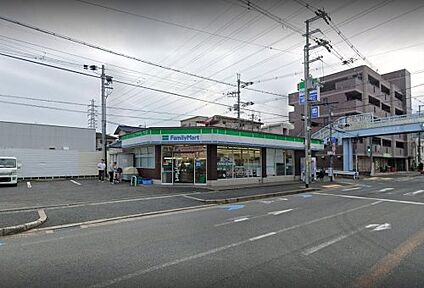 ファミリーマート 京屋池島町店 徒歩634m