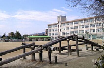川西市立加茂小学校 徒歩1100m