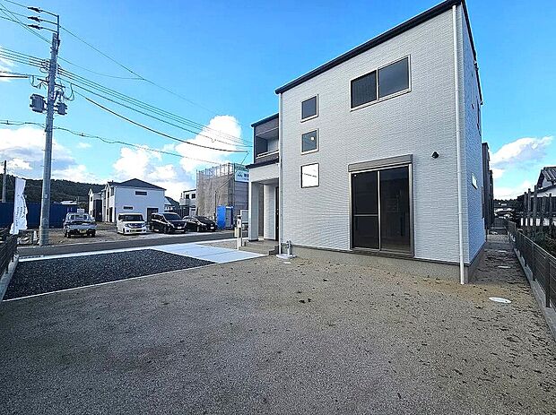 【10号地】BBQも楽しめるお庭付き!