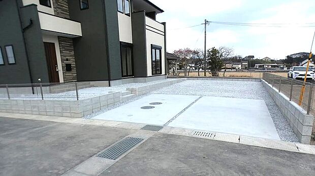 【2号棟】駐車4台可!