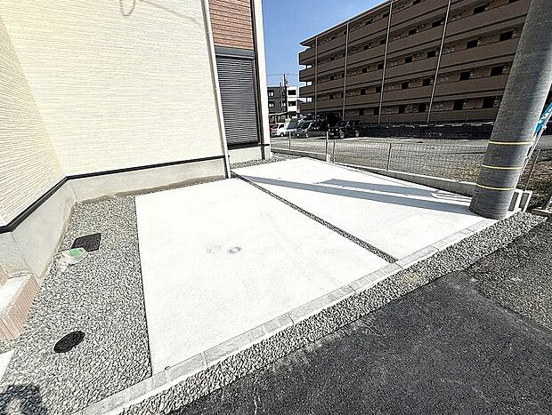 【4号棟】各棟、駐車並列2台可！