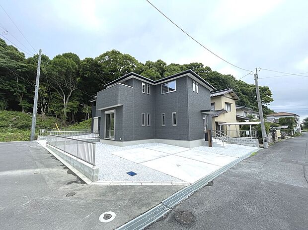 【4号地】前面道路広く駐車楽々！