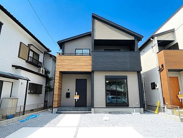 【1号棟】南道路で陽当たり良好!