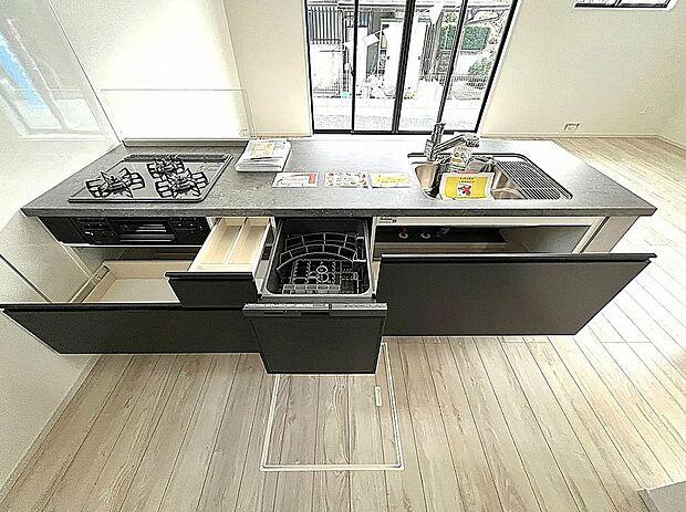 【キッチン】家事効率UPの強い味方、食洗機付き！