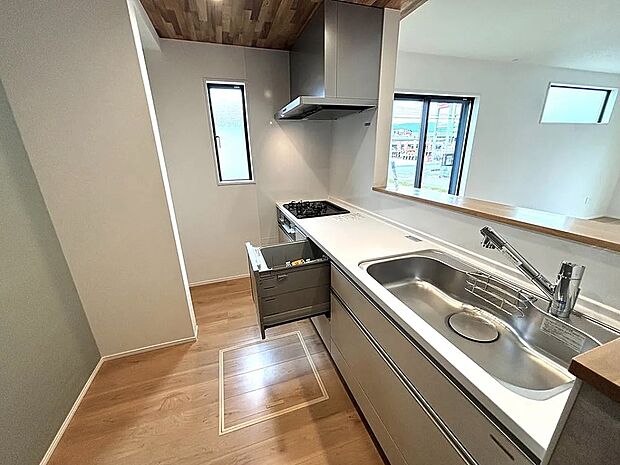 【【7号棟】キッチン】家族の会話が弾むカウンターキッチン!