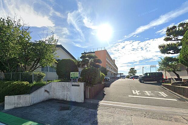 大野城市立大野南小学校（約650m）