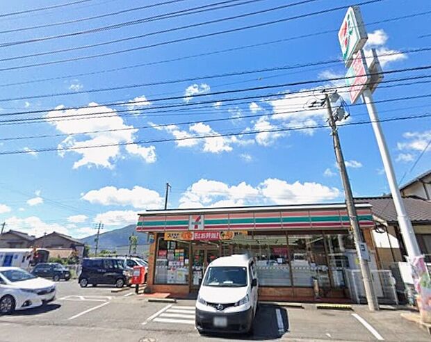 セブンイレブン若松藤ノ木店（約742m）