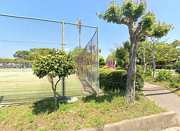 二丈コミュニティープラザ公園（約500m）