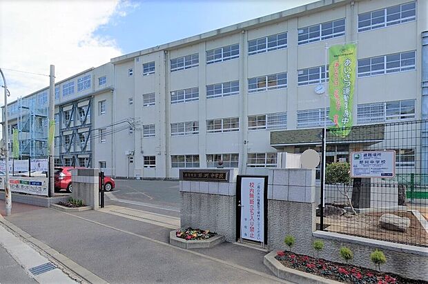 福岡市立那珂中学校（約1,300m）