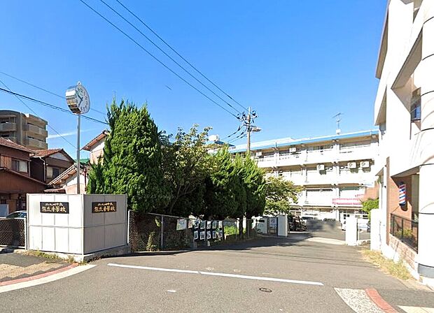 北九州市立霧丘中学校（約800m）