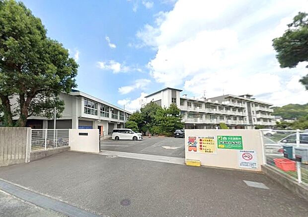 北九州市立寿山小学校(約800m)