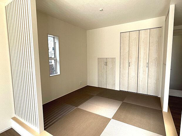 【【1号棟】タタミコーナー】お昼寝や客室、キッズスペースなどにも利用できます！収納付き♪