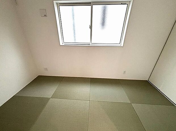 【和室】お昼寝や客室にも使える和室!