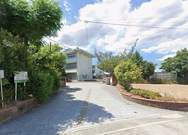 春日市立須玖小学校（約450m）