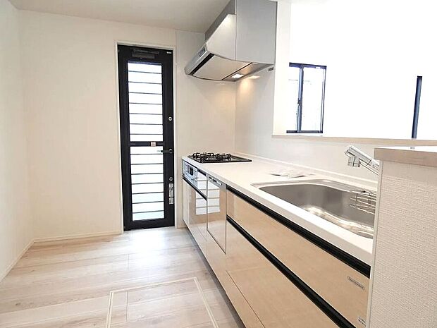 【【2号棟】キッチン】収納豊富なシステムキッチン！