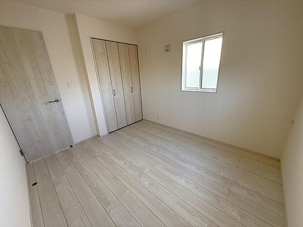 【洋室】木の温もりが優しい内装♪