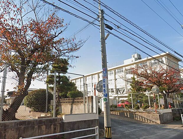 福岡市立原西小学校（約388m）