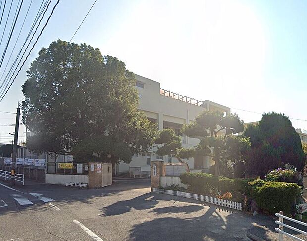 福岡市立西福岡中学校（約663m）