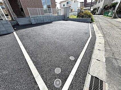 【1号棟】駐車場