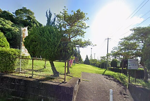 平野台さくら公園（約180m）