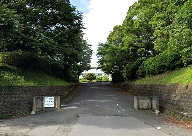 鳥栖市立鳥栖西中学校（約2,100m）