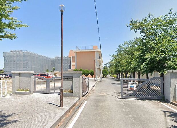 芦屋町立芦屋東小学校（約612m）