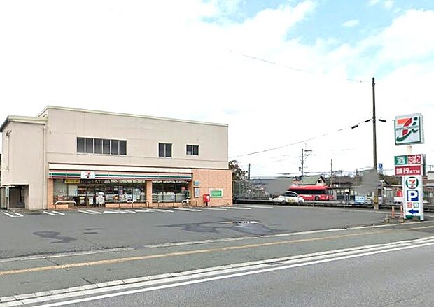 セブンイレブン宮若福丸店（約200m）