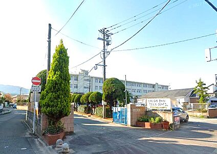 福岡市立野芥小学校 900ｍ(徒歩12分)