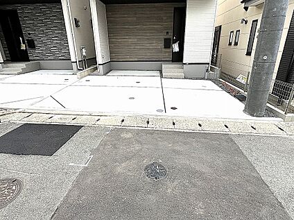 【1号棟】駐車場