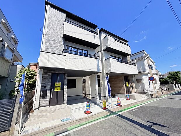【現地外観】■外観、間取り、陽当たり、風通り、リビング、キッチン、駐車、スペース、眺望、街並み、周辺環境など、こちらの物件で毎日の暮らしに役立つポイント「知って納得」生活イメージを詳しく説明させて頂きます。