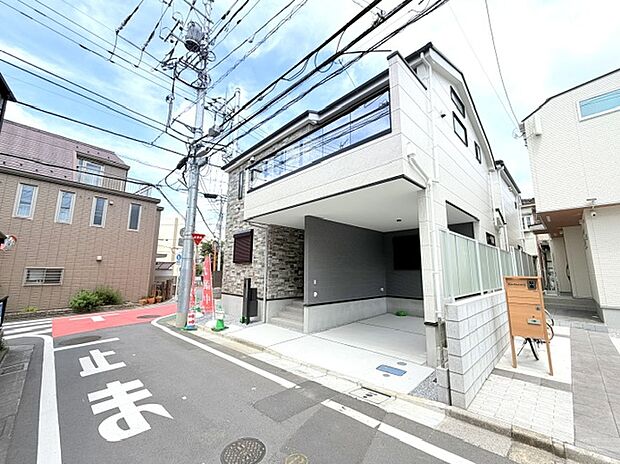 【外観】■外観、間取り、陽当たり、風通り、リビング、キッチン、駐車、スペース、眺望、街並み、周辺環境など、こちらの物件で毎日の暮らしに役立つポイント「知って納得」生活イメージを詳しく説明させて頂きます。