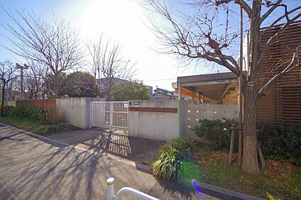 ひばり保育園 375m