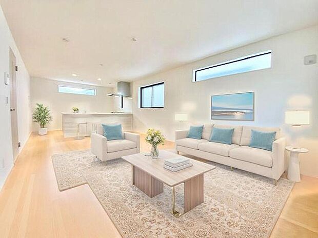 【リビングダイニング】採光良好なリビングは、ご家族が集まる憩いの場。居心地が良くご家族の会話も楽しめます。