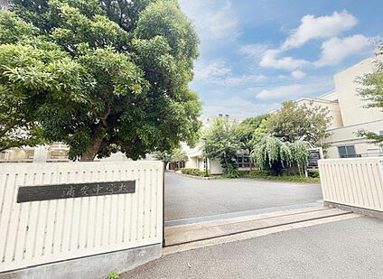 浦安市立浦安中学校 421ｍ